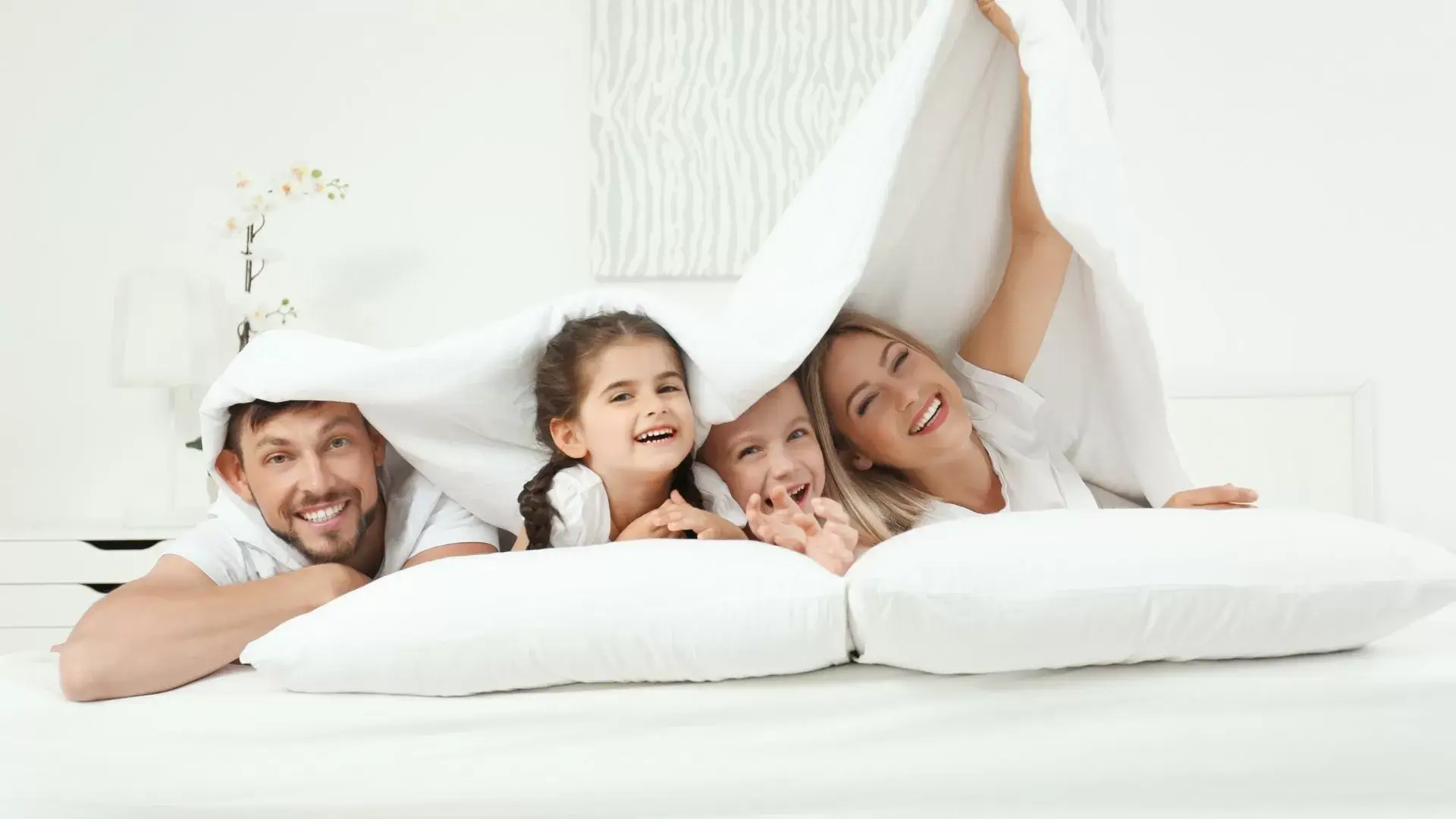 Strengthen Family Bonds by Going to Bed at the Same Time with a Psychotherapist.