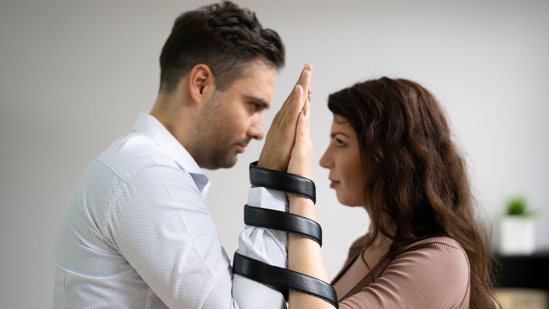 Understanding the Role of Codependency in Unhealthy Relationships